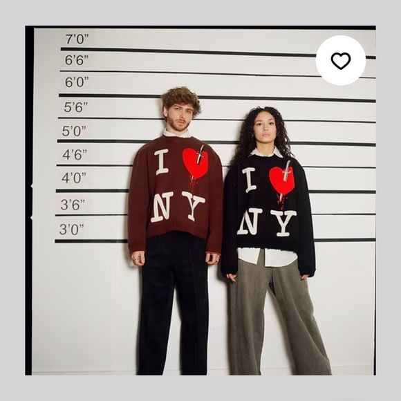 Chamberlin NY Stabby I Love NY Distressed Crew Neck Sweater - Picture 4 of 4